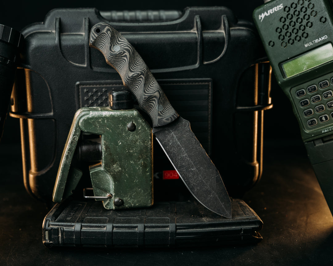 Disaster Jr - Black & White Linen Micarta, Micarta Pins, textured grip.