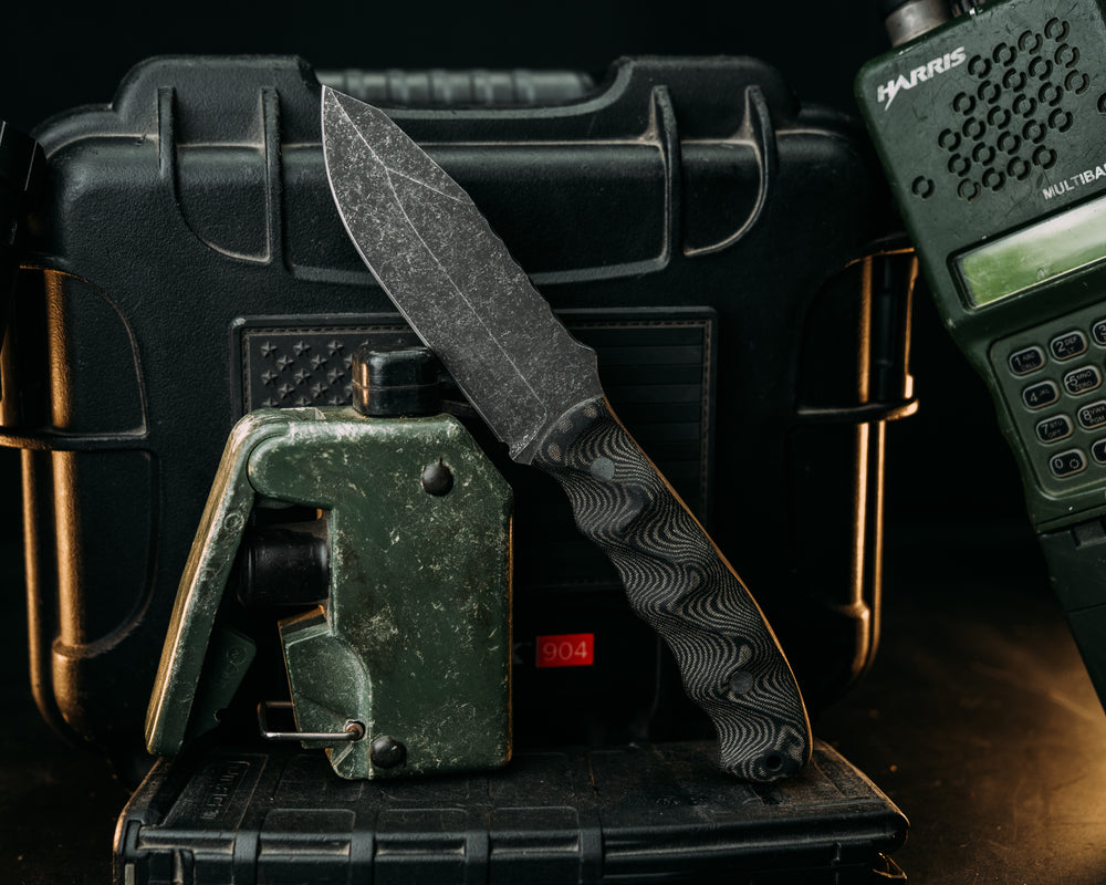 Disaster Jr - Black & White Linen Micarta, Micarta Pins, textured grip.