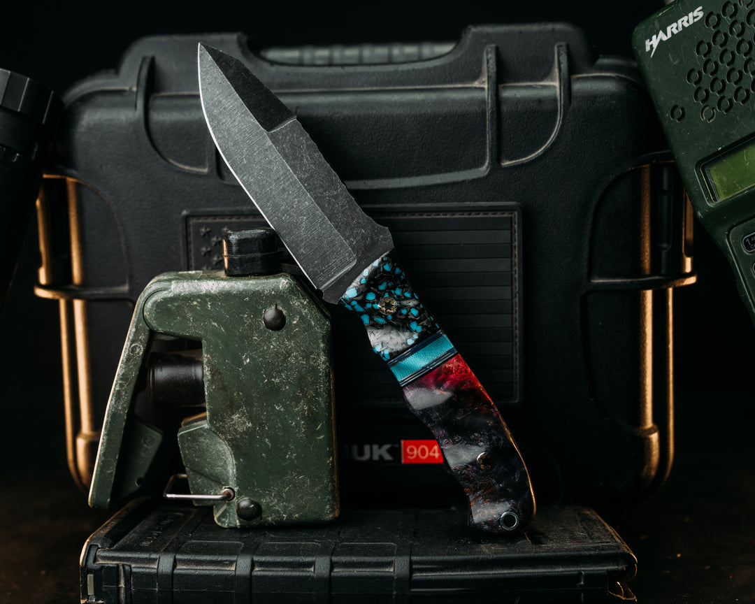 Disaster Jr Gen 3 (.21") -  Rockywaves Carbon, Black G10 & Aluminum Pin Striping, Britrnay Blue G10 Split, Dyed Maple, Mosaic Pins, Textured Grip.