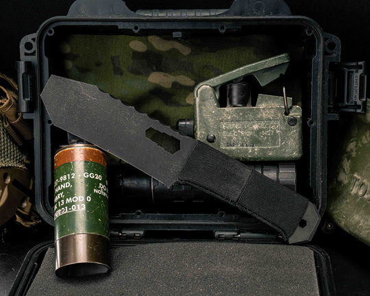 Breacher Bar Multi-tool Prybar -  Black Elastic Bands, Phillips + Flathead Bits Included, Acid Etch and Rock Wash Finish