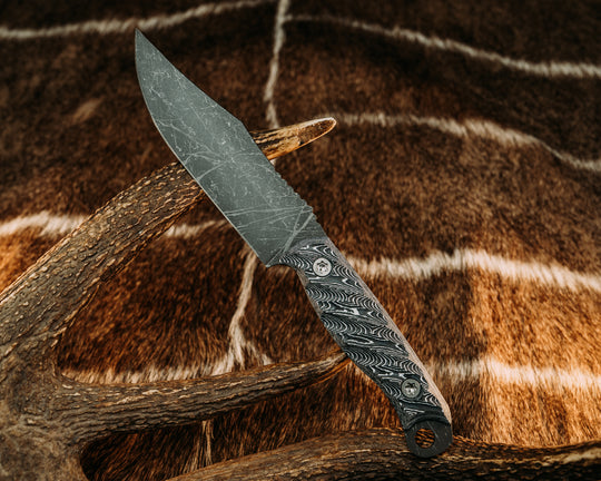 Crow Scout- White Storm Carbon, Allen Bolts, Iron Grip
