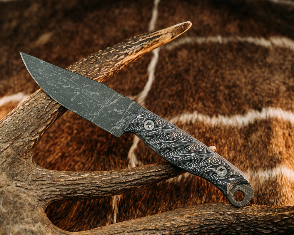 Crow Jr - White Storm Carbon, Ti Torx Bolts, Iron Grip