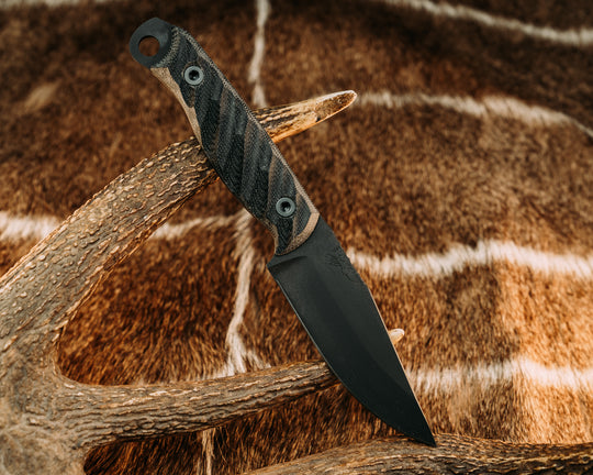Crow Jr - Black Canvas Micarta, Armor Black Cerakote, Allen Bolts, Iron Grip