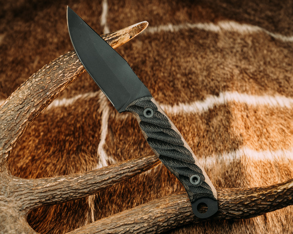 Crow Jr - Black Canvas Micarta, Armor Black Cerakote, Allen Bolts, Iron Grip