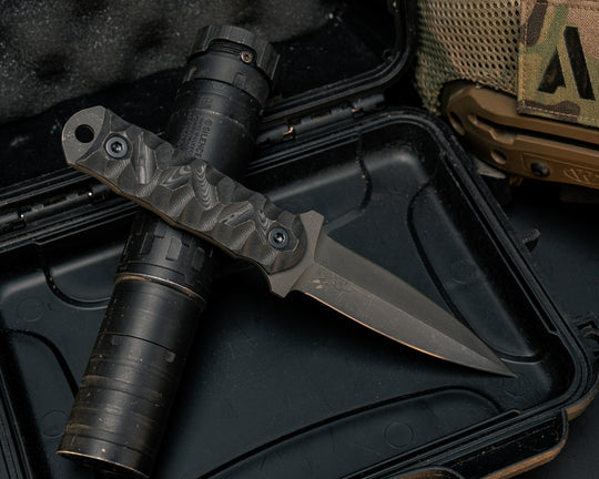 Combat Dagger- Black Dunes Carbon, Allen Bolts, Chaos Grip