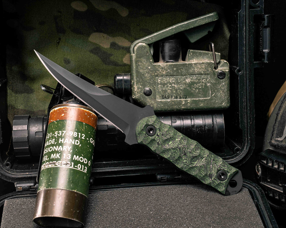 Combat Filet- Jungle Wear Carbon Fiber, Armor Black Cerakote, Allen Bolts, Textured Grip