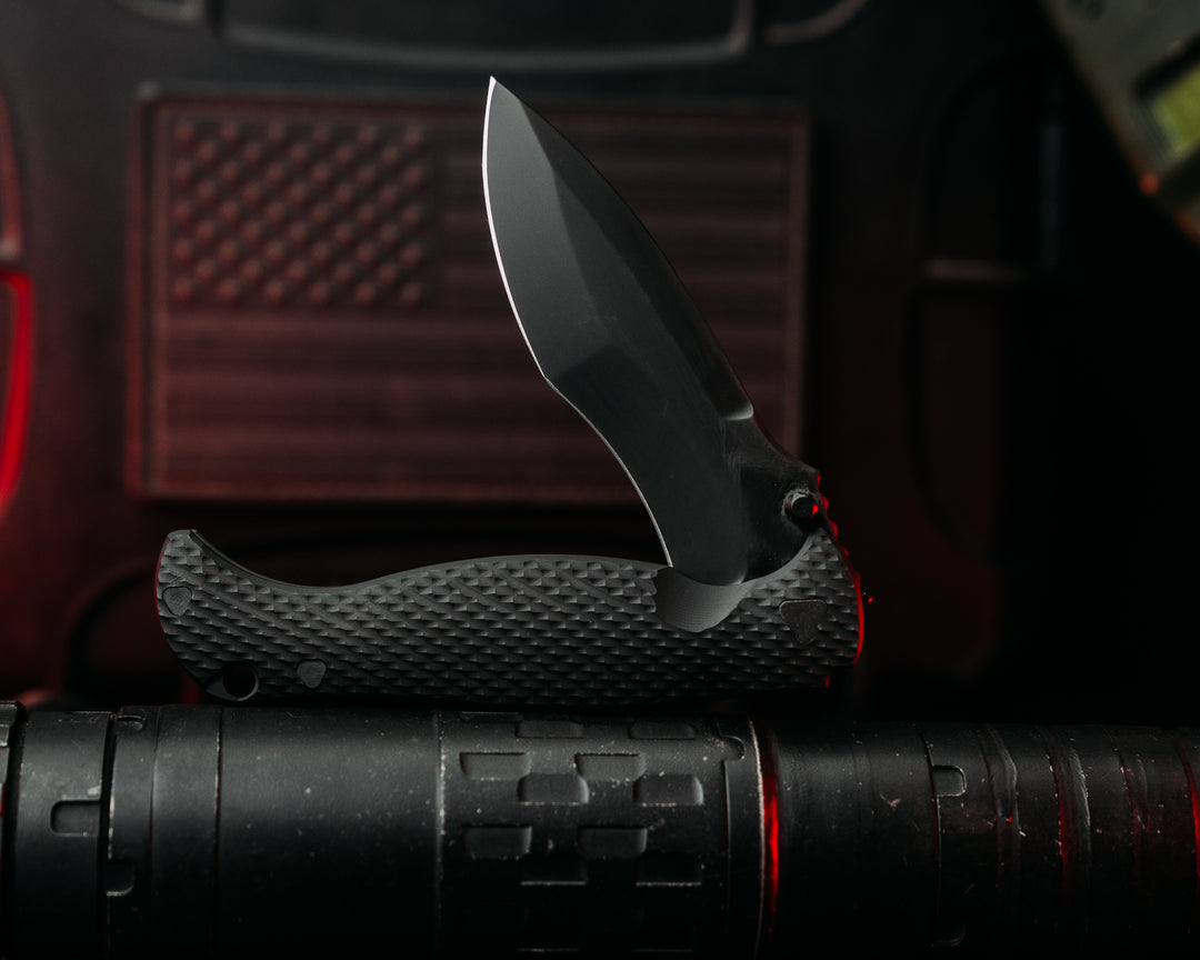 Extremis Folder - Black PVD Coated Titanium Ti Scales, Checkered  Textured, PVD Coated Blade, Deep Carry Pocket Clip